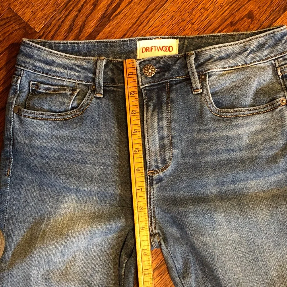 DRIFTWOOD Jackie Floral Embroidered Jeans - Picture 5 of 7